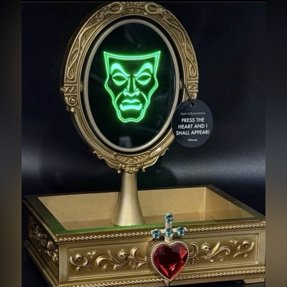 Disney Villains Evil Queen Magic Mirror Vanity Tray Gold (Bath & Body Works) - Picture 4 of 9